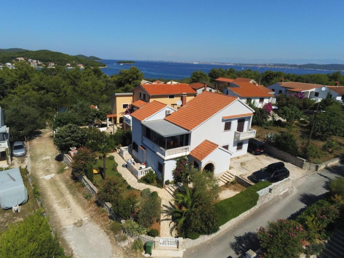 Apartmani Misic Ždrelac Exterior foto